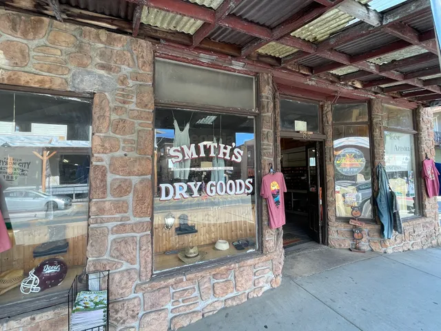 Smith's Dry Goods