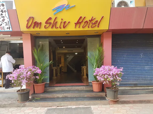 OYO 9716 near Madgaon Railway Station