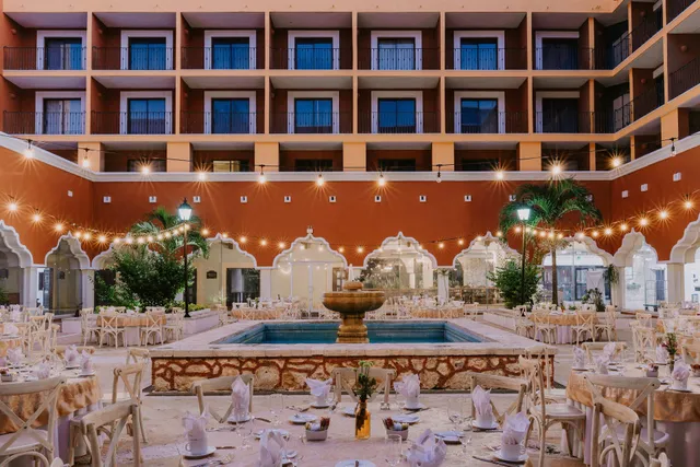 Holiday Inn Merida, an IHG Hotel