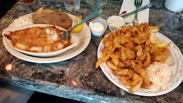 Petey's Summertime Seafood