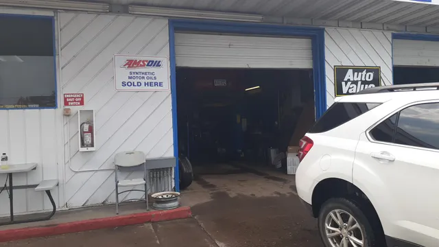 Larry's Service & Bait