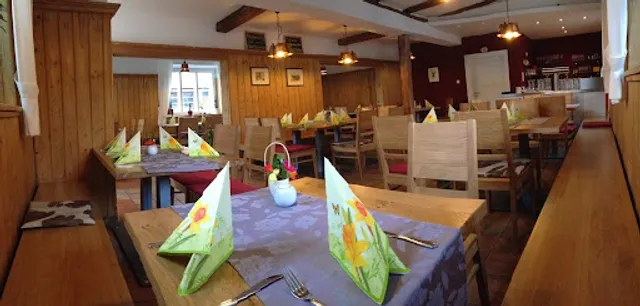 Hopfenhaus Restaurant & Biergarten