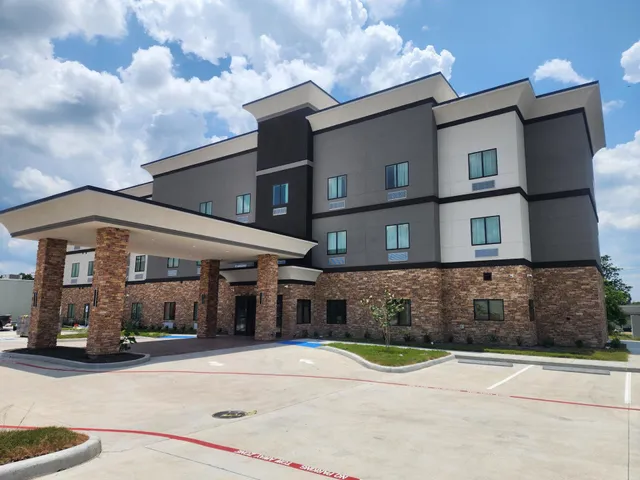 Holiday Inn Express & Suites Dayton - Highway 90 by IHG