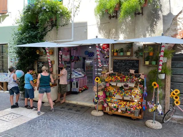 Mr Candy caramelleria candy shop