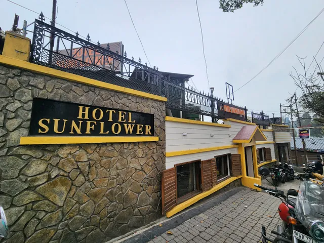 Hotel Sunflower