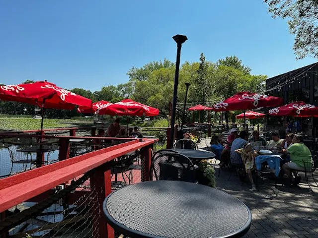 Admiral D's Waterfront Tavern