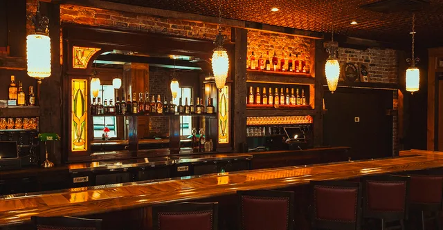 Neat Bourbon Bar & Bottle Shop