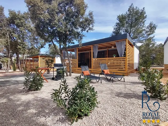 Royal R Mobile Homes