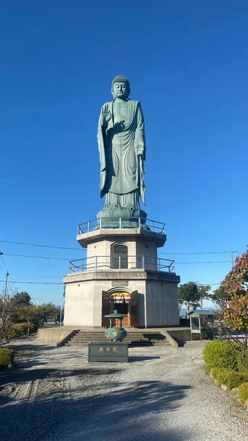 Nagahama Biwako Daibutsu