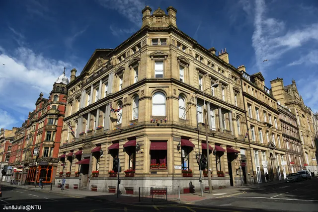 Signature Living Hotel