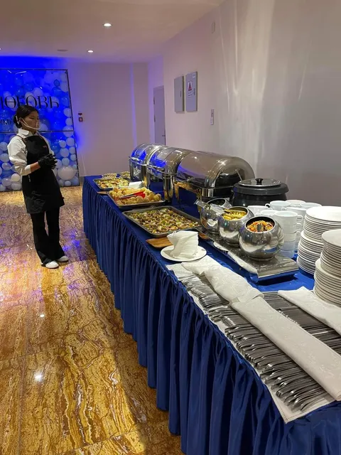 Khishig Zoog Pub & Restaurant