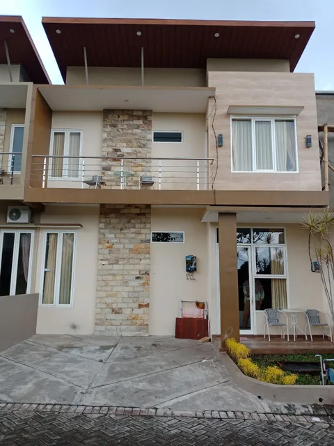 Vila Puri Batu Malang