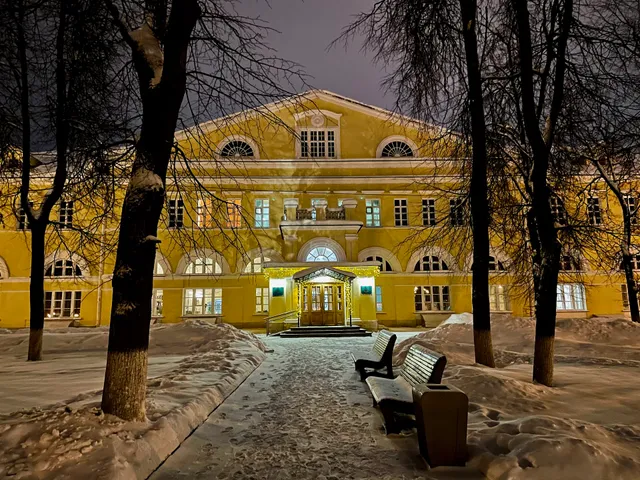 Staraya Gostinitsa Lavry