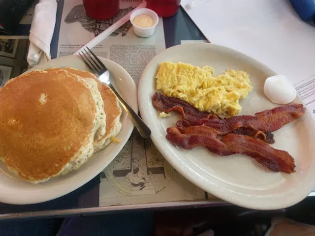 Mama's Daughters' Diner