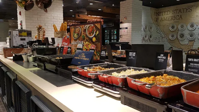 Ashley Queens Incheon New Core Outlet