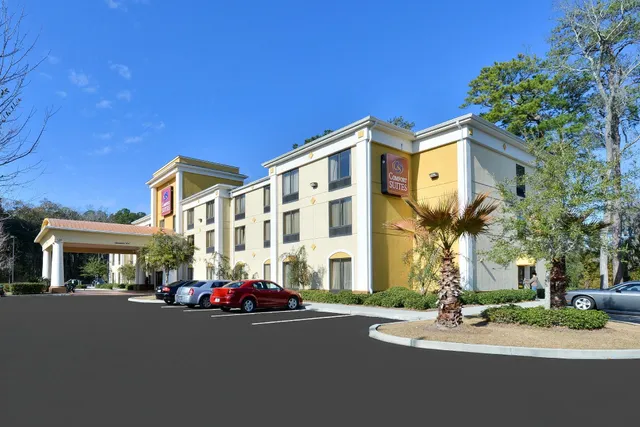 Comfort Suites near MCAS Beaufort