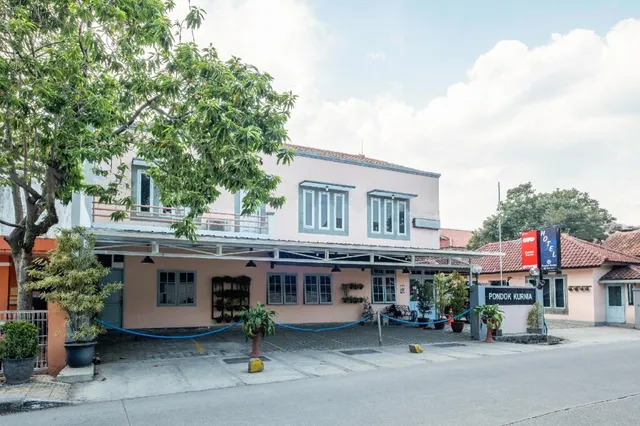 Urbanview Hotel Pondok Kurnia near Buah Batu by Reddoorz