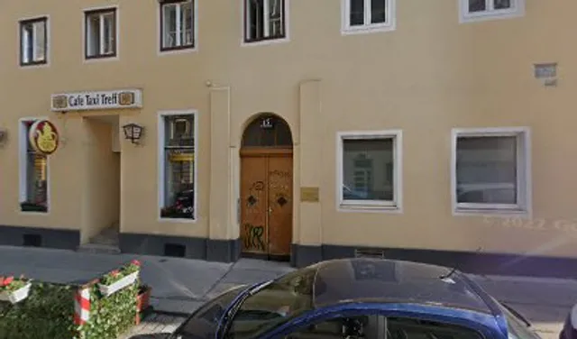 Cafe Treff. Not a taxi stand