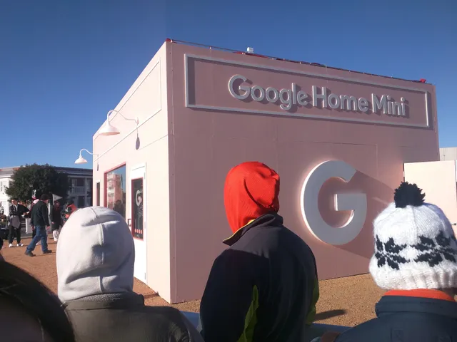 Holiday Pop-Up Shops