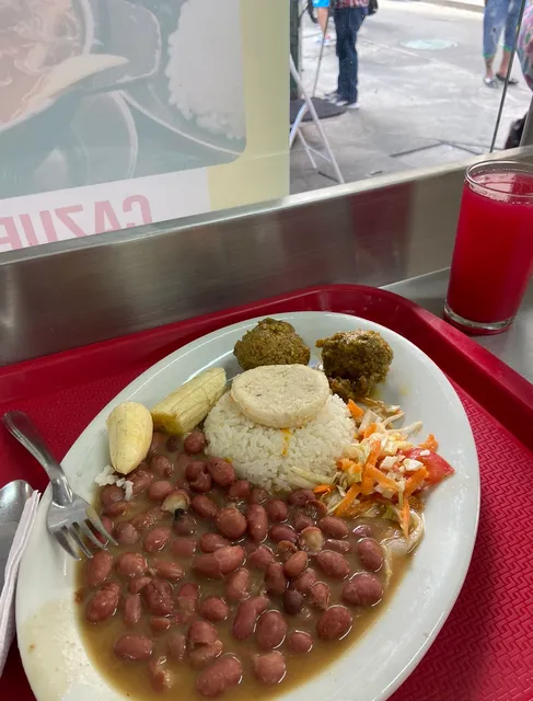 Restaurante y Cafeteria Casero La Candelaria