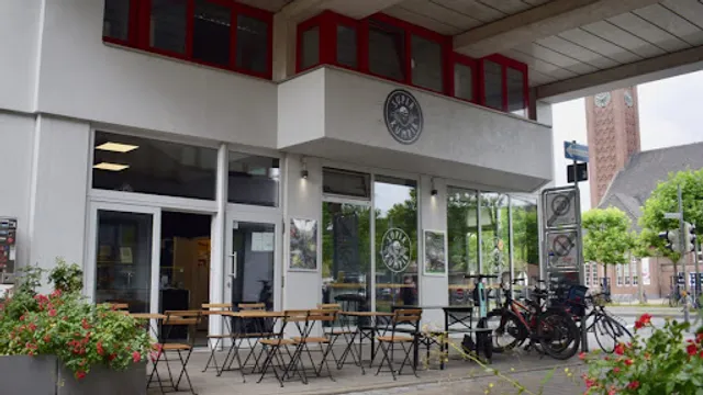 Super Kumpir - Ofenkartoffeln & Salate