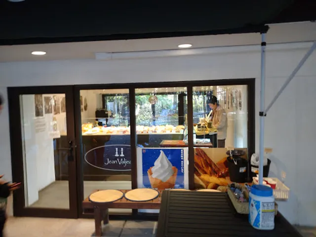 Jean Valjean Bakery