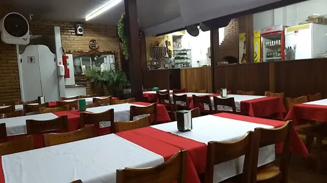 Faustu's Pizzaria