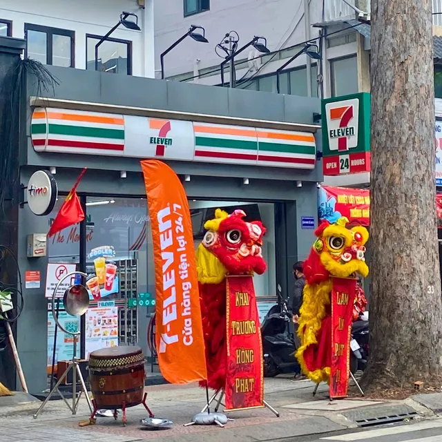 7-Eleven