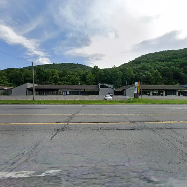 South Tamaqua Plaza