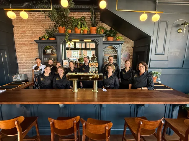 Grouchy's Public House