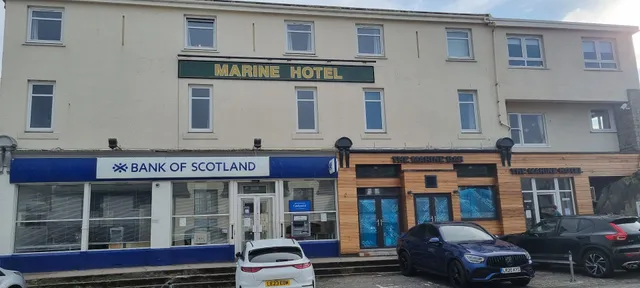 Marine Hotel