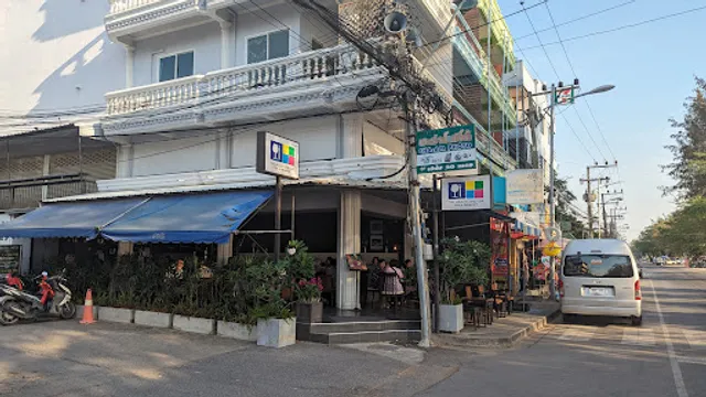 The Beach Cha-am cafe & restaurant