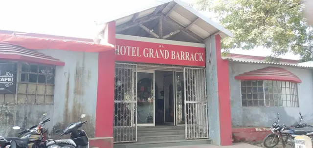 Hotel Grand Barrack
