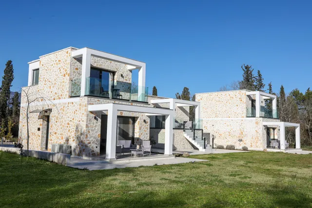 Rans luxury villas and suites