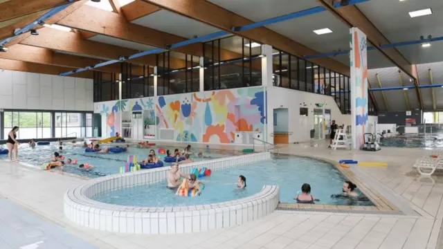 Olympic swimming pool "Les Dauphins"