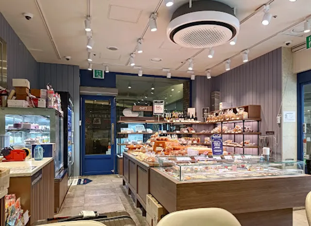 Paris Baguette Seoul Station City Tower