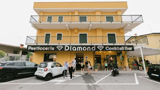 Diamond cafe Santalucia