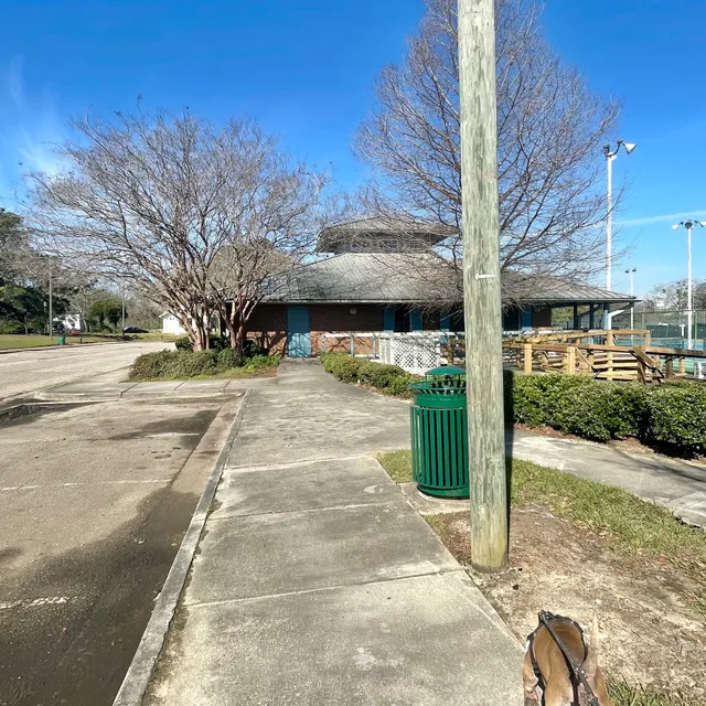Lyons Park Tennis Center & Park