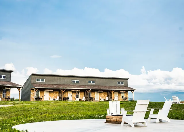 East Bank on Mill Creek