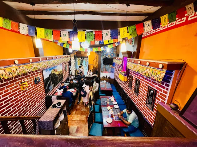 Momos Tibetan Kitchen