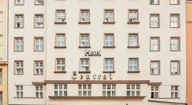 Central Hotel