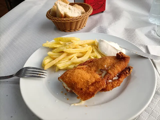 Mesón Los Tres Molinos.