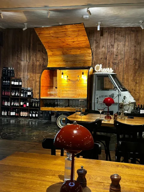 Restauracja Primitivo Kuchnia i Wino - kuchnia śródziemnomorska Warszawa