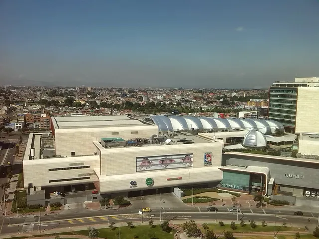 Centro Comercial Plaza 80