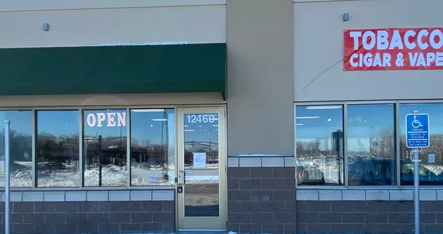 Hideaway - Champlin (Tobacco & E-Cig)