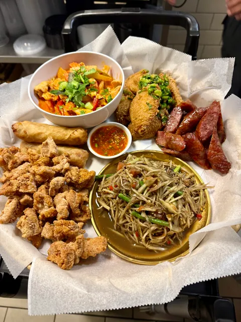 Bamboo Breeze Bar and Lounge