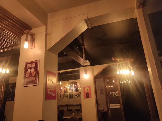 13 Old Spirit Pub, Cafe & Karaoke