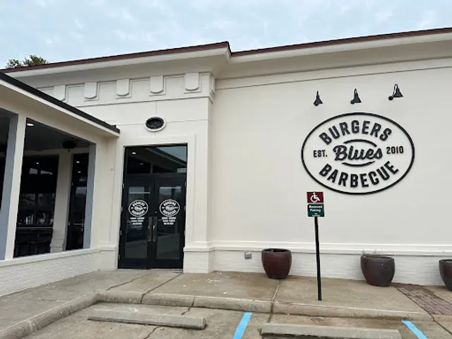 Burgers Blues Barbecue - Flowood