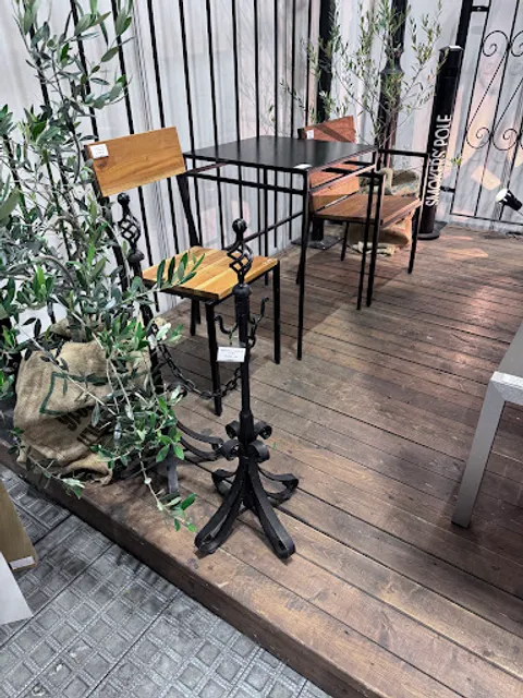 SUGOH Kitchen & Cafe