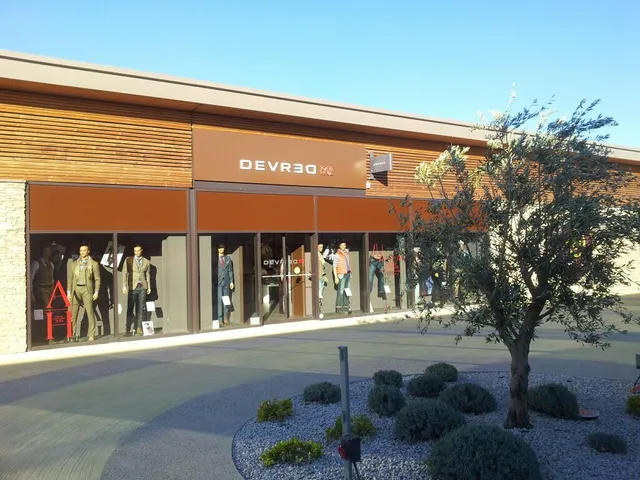 Centre Commercial Les Vignes à Orange